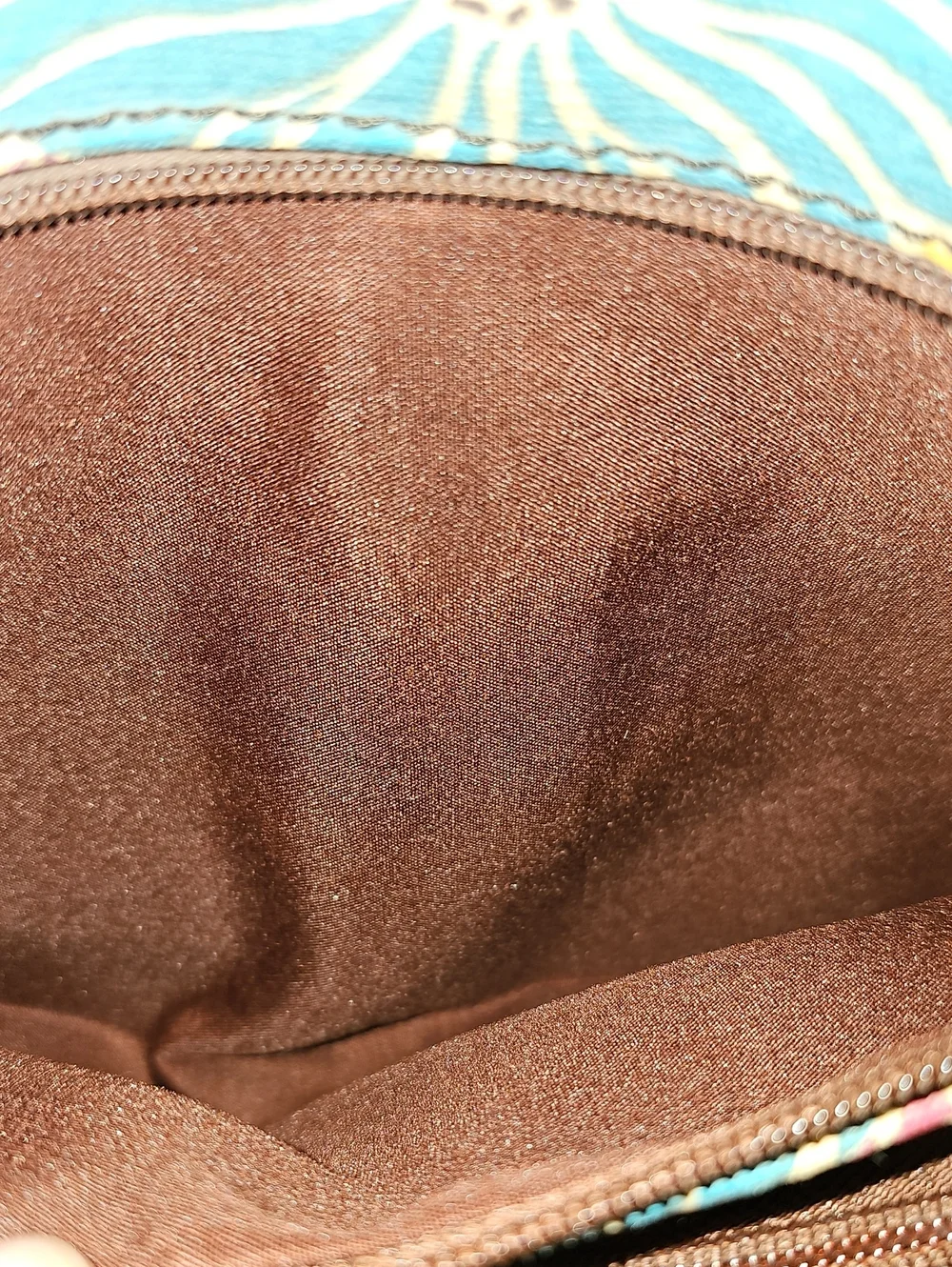 Relic Colorful Crossbody NWT